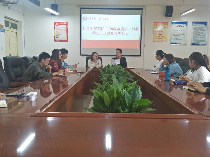 说明: C:\Users\24490\Desktop\E03D4F2A9F0DBE3F62543620CDFC2769.jpg
