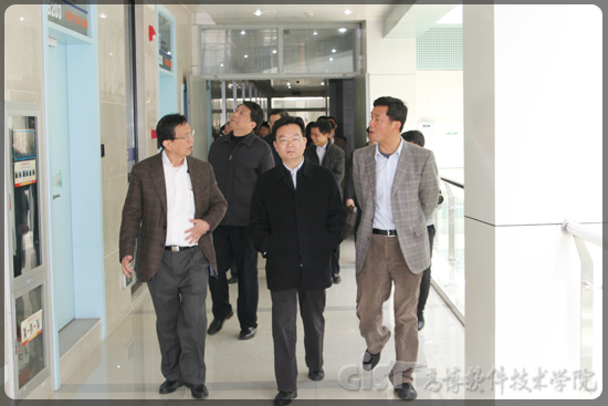 clip_image007.jpg 说明:/files/uploadedimages/2013-3/201303151515166.jpg