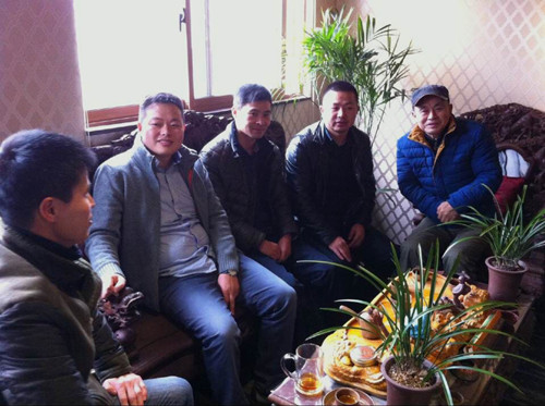 与苏州柏佑设计装饰工程有限公司环亚飞总经理合影(右二).jpg